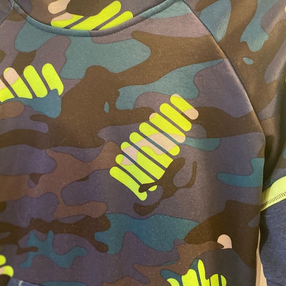 Russell Boys Multi Color Camo Hoodie - Picture 3 of 4